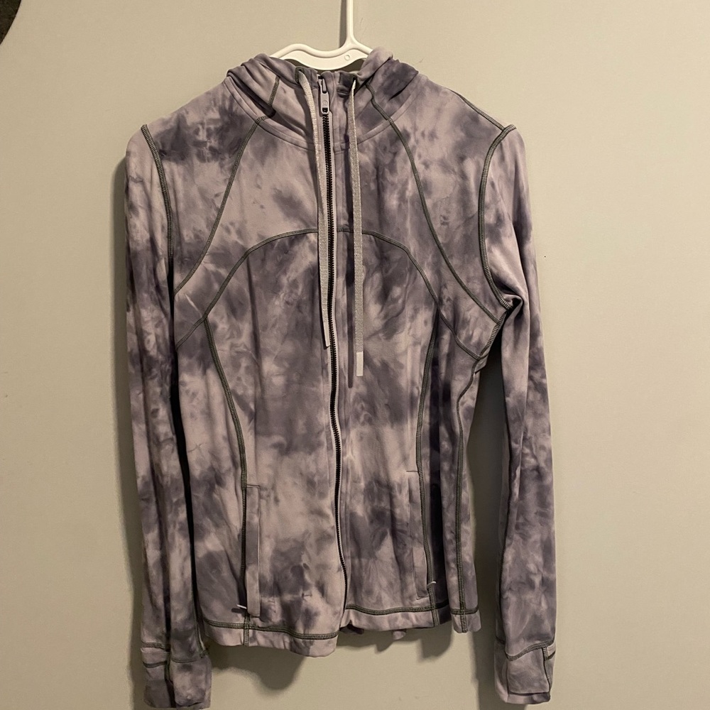Lulu define jacket